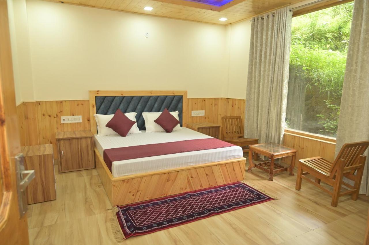 Hotel Royal Galaxy Tirthan Banjār Exteriér fotografie